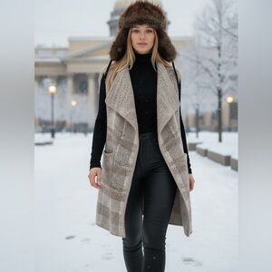 Vera Women's Tan Sleeveless Cardigan